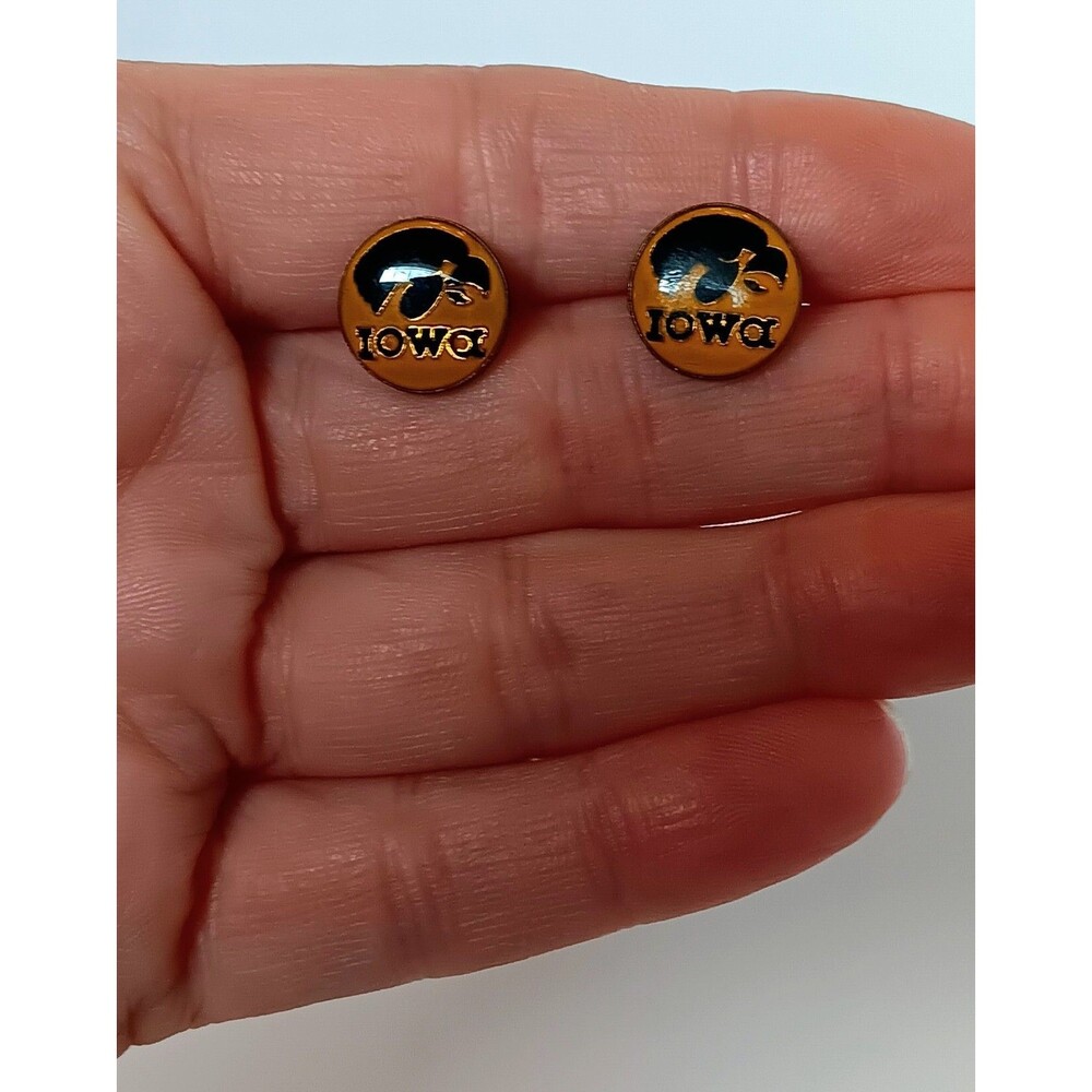 University Of  Iowa Hawkeyes Mascot Stud Earrings 1/2 in